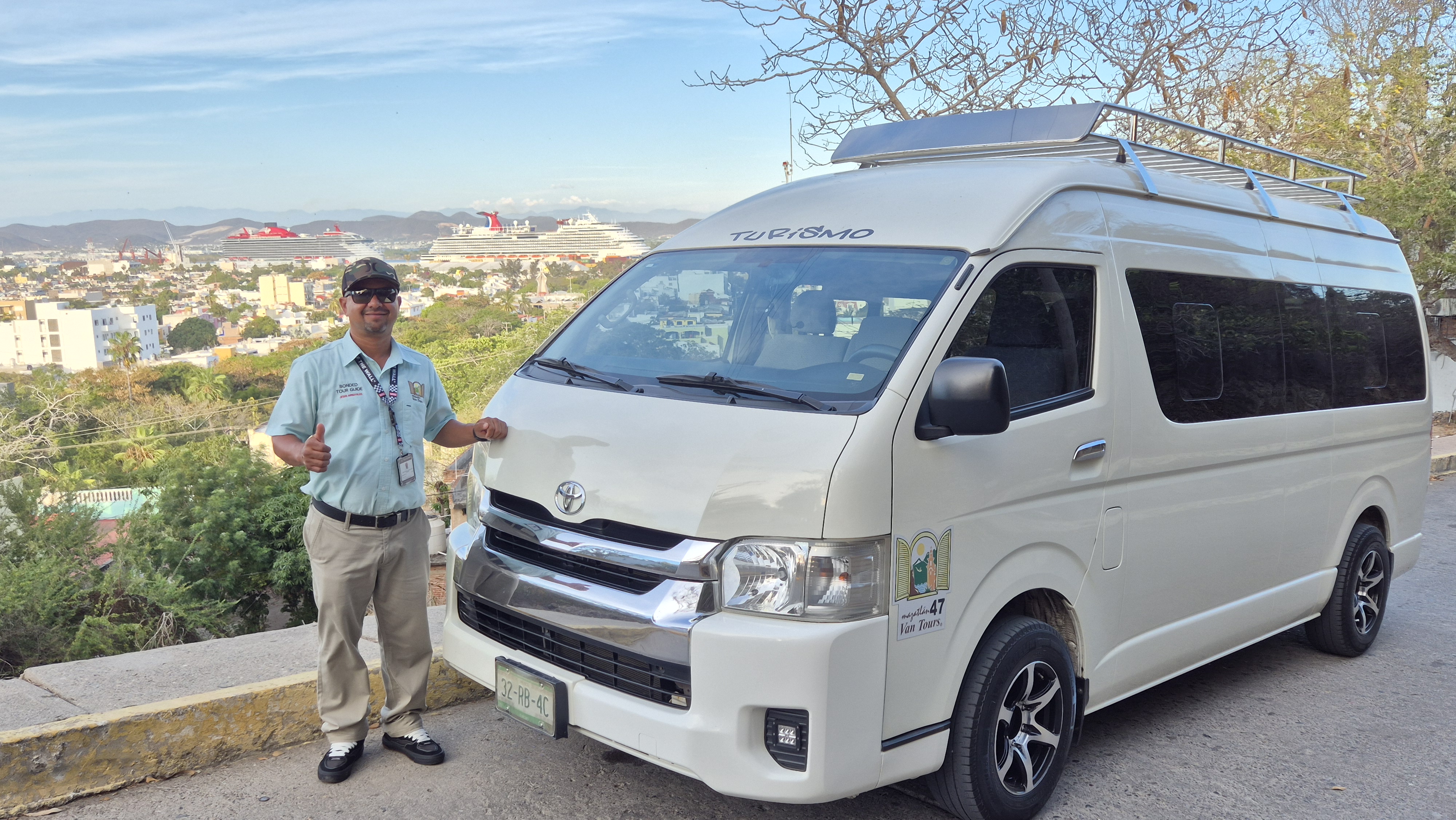 Espacio amplio para pasajeros y equipaje con vista al océano